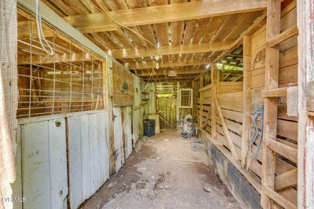 116 Frank Lowe Road, Jonesborough, TN 37659