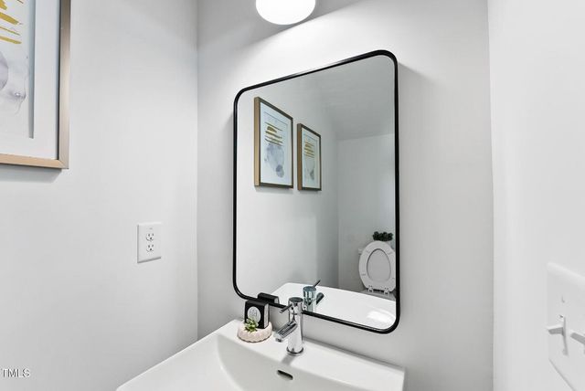 4821 Gossamer Lane 102, Raleigh, NC 27616