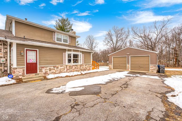 8806 Camby Road, Camby, IN 46113