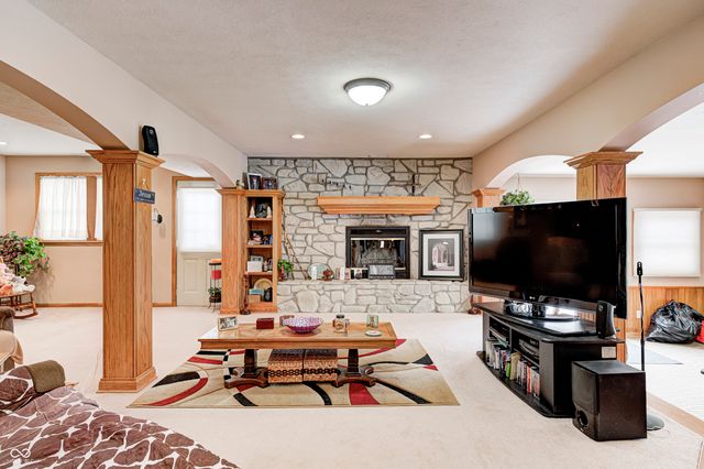 8806 Camby Road, Camby, IN 46113