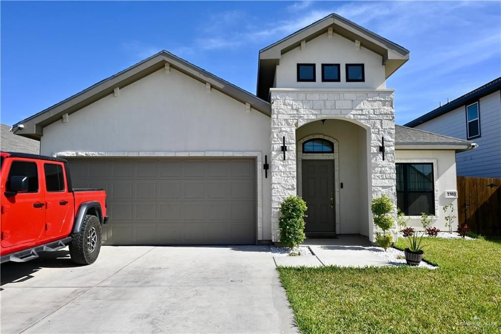 2303 N 26th Drive, Hidalgo, TX 78557