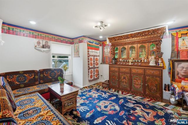 440 Alder Street, Lyndhurst, NJ 07071