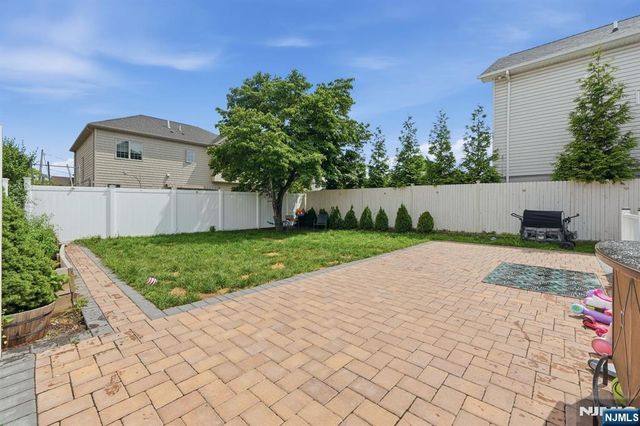 440 Alder Street, Lyndhurst, NJ 07071