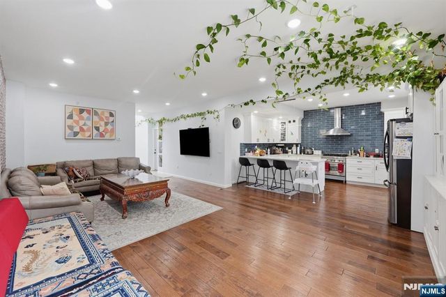 440 Alder Street, Lyndhurst, NJ 07071