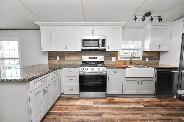 5121 SHORE LINE DRIVE, Polk City, FL 33868