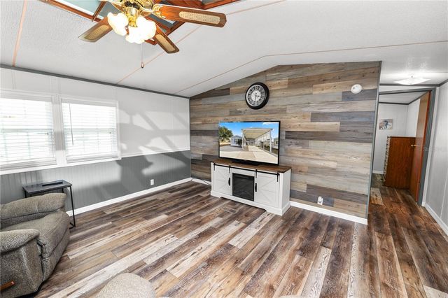 5121 SHORE LINE DRIVE, Polk City, FL 33868