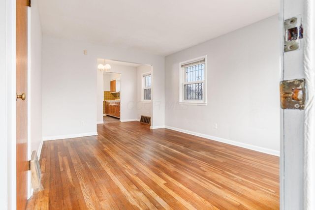 396 S Hague Avenue, Columbus, OH 43204