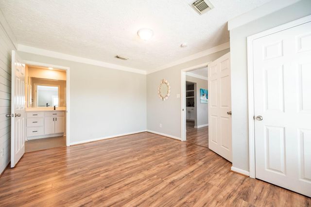6902 Avenue P, Galveston, TX 77551