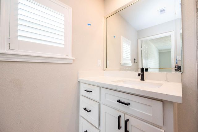 6902 Avenue P, Galveston, TX 77551