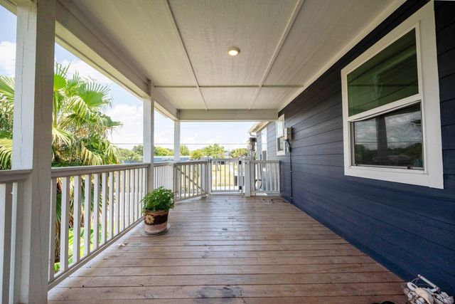 6902 Avenue P, Galveston, TX 77551