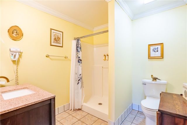 46 Hillside Avenue, Eureka Springs, AR 72632