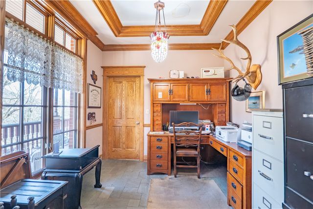 46 Hillside Avenue, Eureka Springs, AR 72632