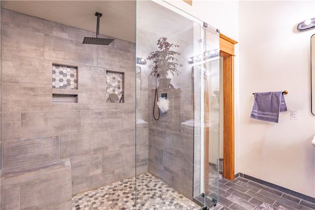 46 Hillside Avenue, Eureka Springs, AR 72632