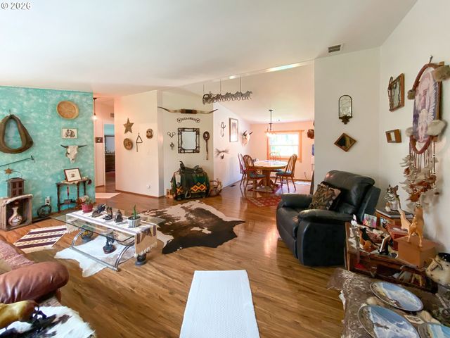 15609 S FAWN VIEW Way, Molalla, OR 97038