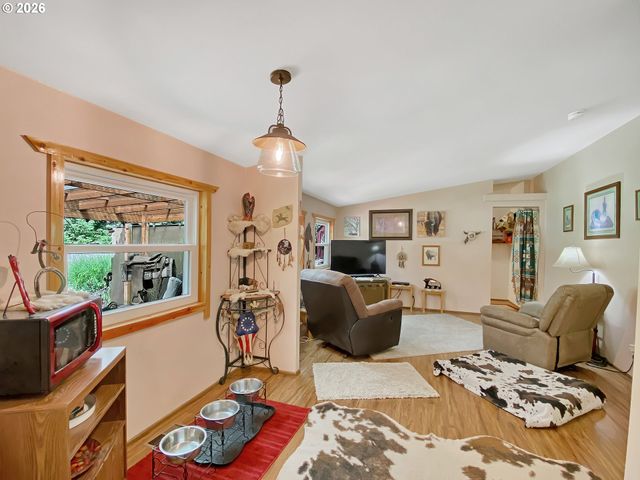 15609 S FAWN VIEW Way, Molalla, OR 97038