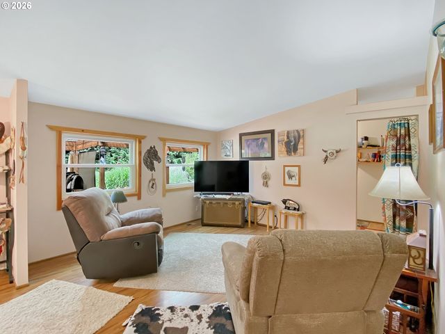 15609 S FAWN VIEW Way, Molalla, OR 97038