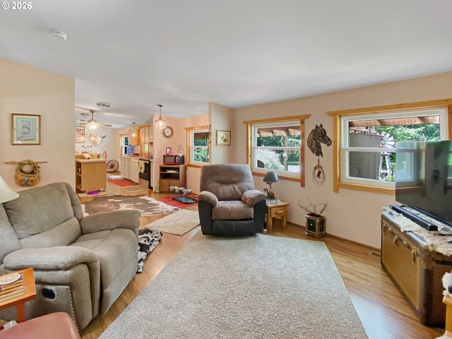 15609 S FAWN VIEW Way, Molalla, OR 97038