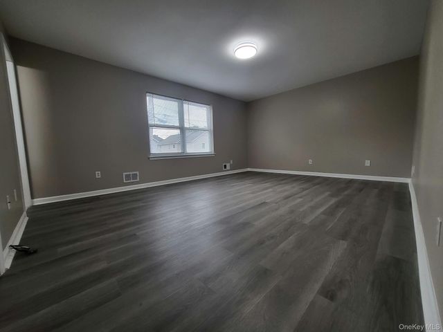 17 Blanchard Street, Middletown, NY 10940