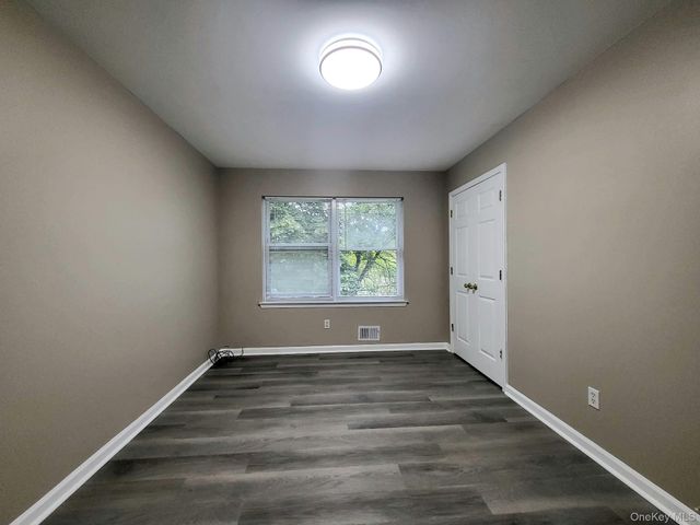 17 Blanchard Street, Middletown, NY 10940
