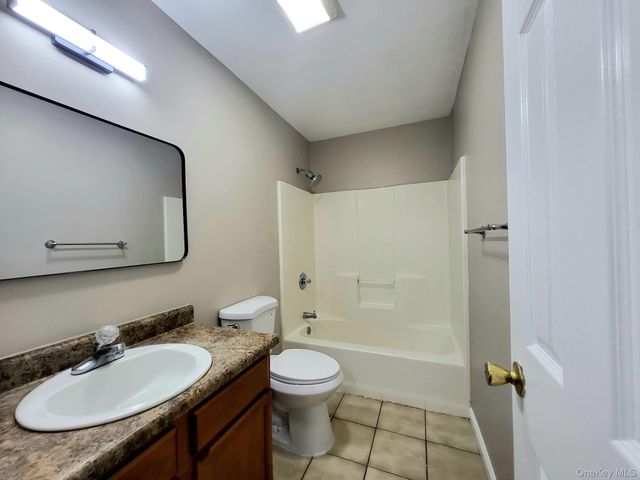 17 Blanchard Street, Middletown, NY 10940