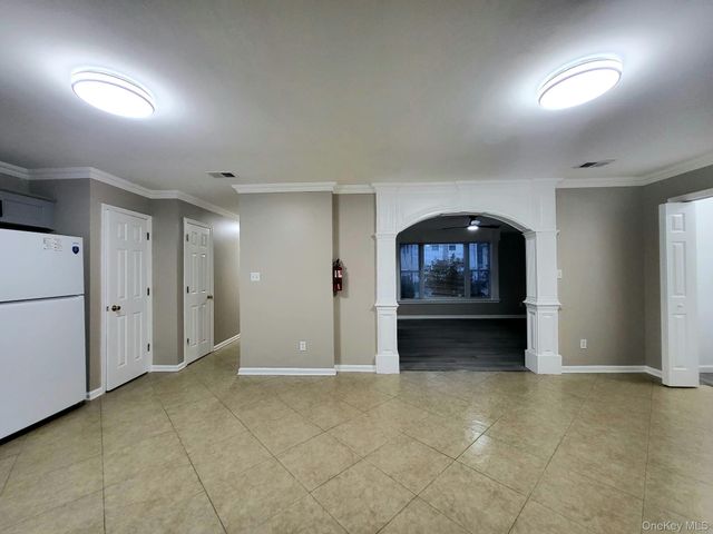 17 Blanchard Street, Middletown, NY 10940