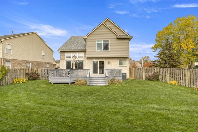 29705 Lacy Drive 77, Westland, MI 48186