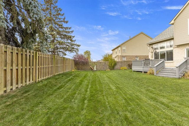 29705 Lacy Drive 77, Westland, MI 48186