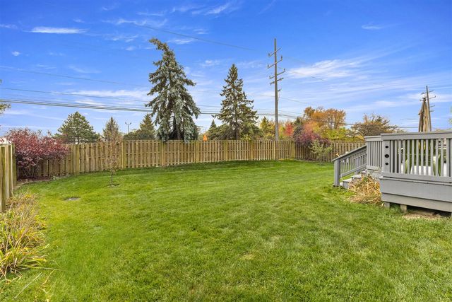 29705 Lacy Drive 77, Westland, MI 48186