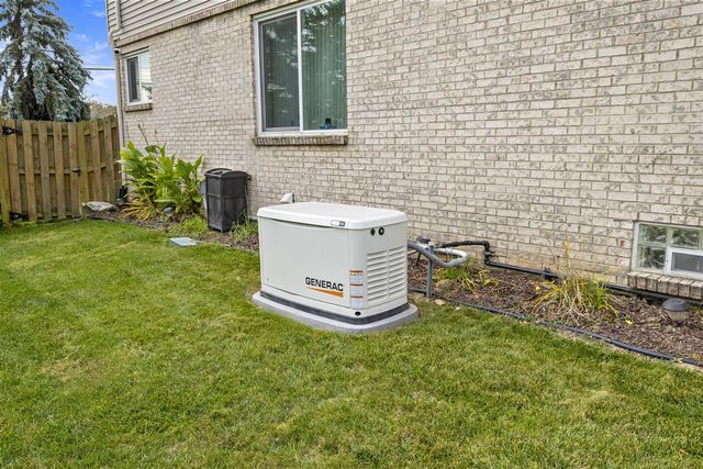 29705 Lacy Drive 77, Westland, MI 48186