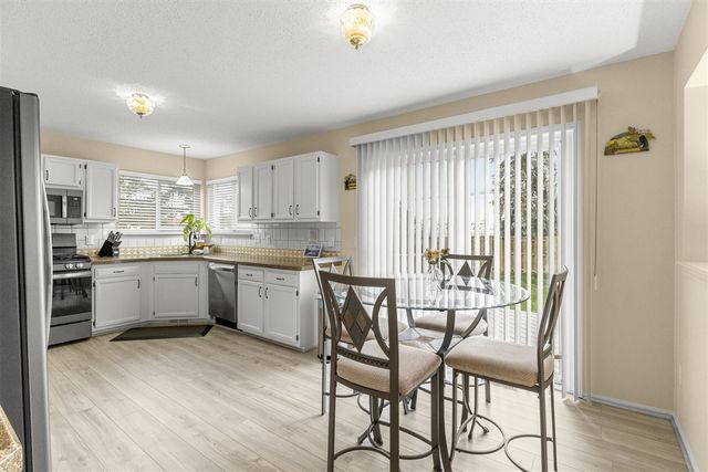 29705 Lacy Drive 77, Westland, MI 48186