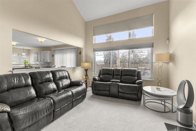 29705 Lacy Drive 77, Westland, MI 48186