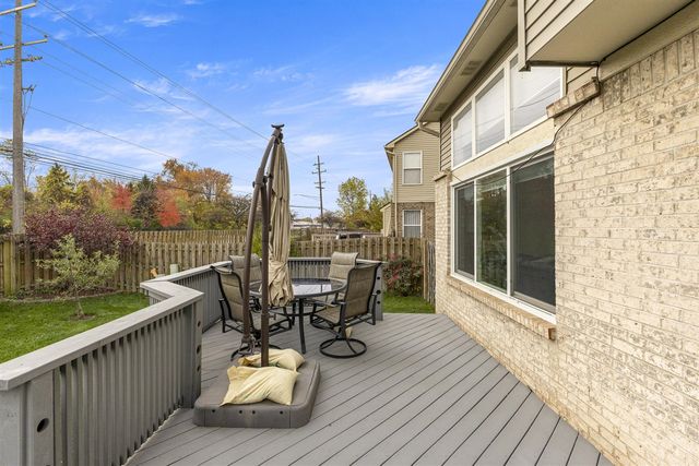 29705 Lacy Drive 77, Westland, MI 48186