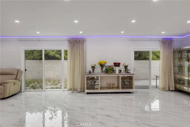 8064 Crosnoe, Panorama City, CA 91402