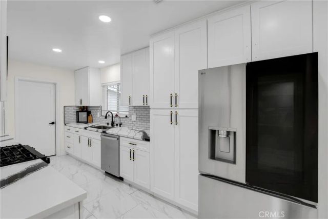 8064 Crosnoe, Panorama City, CA 91402