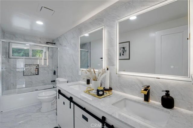 8064 Crosnoe, Panorama City, CA 91402