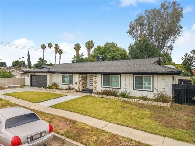 8064 Crosnoe, Panorama City, CA 91402