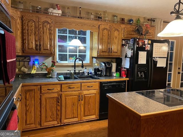 2566 U S 19 Highway, Meansville, GA 30256