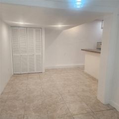 7800 SW 9th Street, North Lauderdale, FL 33068