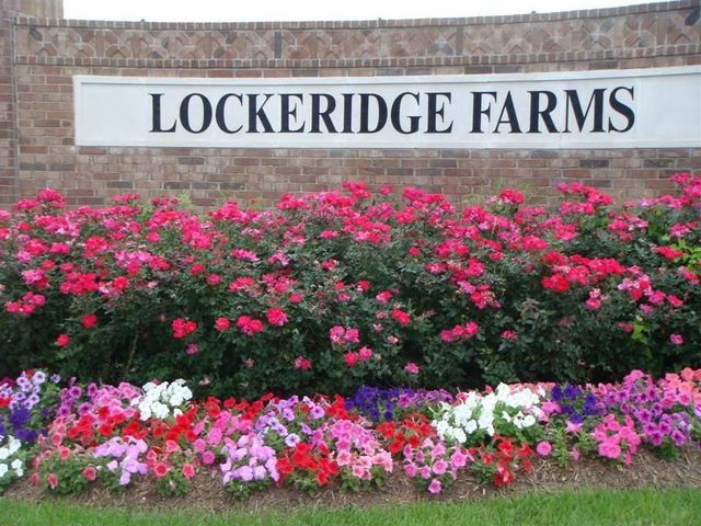 2822 Lockeridge Cove Drive, Spring, TX 77386