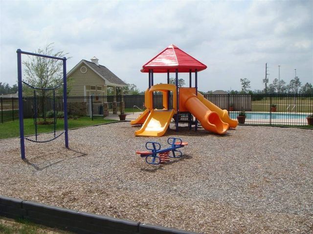 2822 Lockeridge Cove Drive, Spring, TX 77386