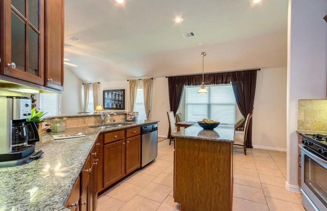 2822 Lockeridge Cove Drive, Spring, TX 77386