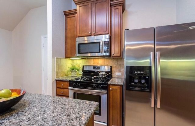 2822 Lockeridge Cove Drive, Spring, TX 77386