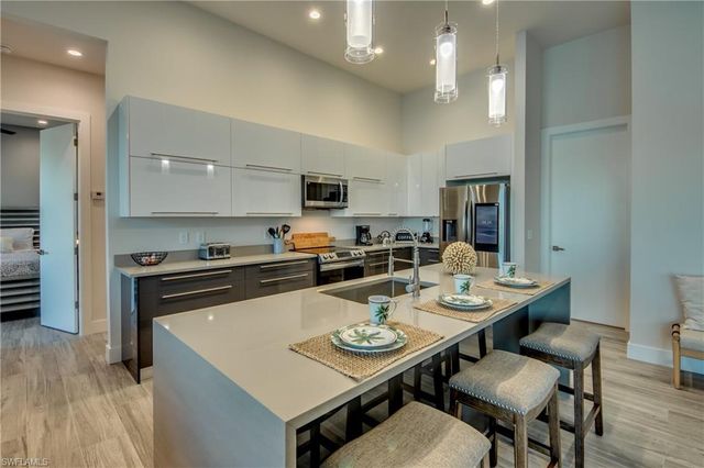 304 NW 13th AVE, Cape Coral, FL 33993