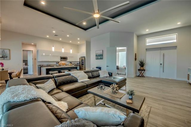 304 NW 13th AVE, Cape Coral, FL 33993