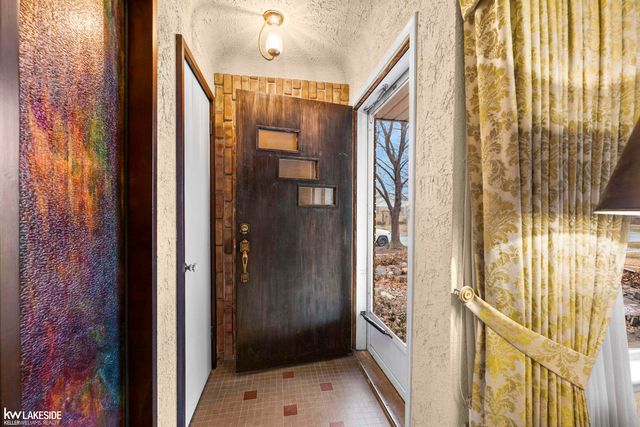 24312 Ursuline Street, Saint Clair Shores, MI 48080