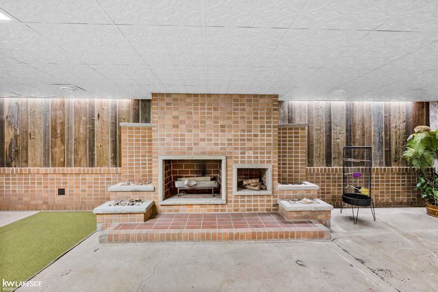 24312 Ursuline Street, Saint Clair Shores, MI 48080