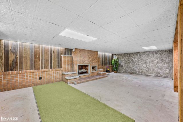 24312 Ursuline Street, Saint Clair Shores, MI 48080