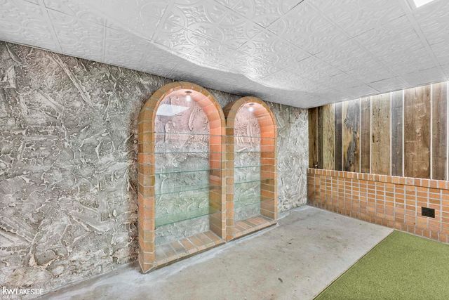 24312 Ursuline Street, Saint Clair Shores, MI 48080