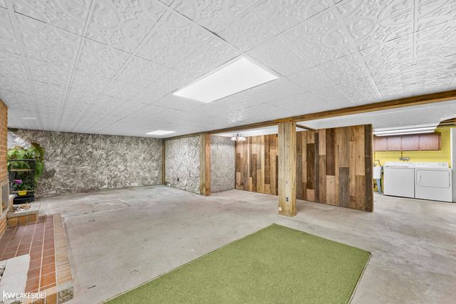 24312 Ursuline Street, Saint Clair Shores, MI 48080