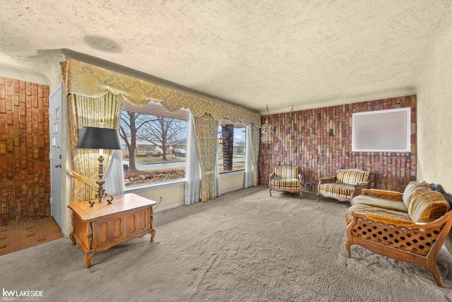 24312 Ursuline Street, Saint Clair Shores, MI 48080